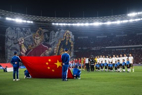 亚博体育官网-关键时刻突围战来临，拜仁慕尼黑围绕国王杯伤情更新，引发热议，赛季目标并未改变